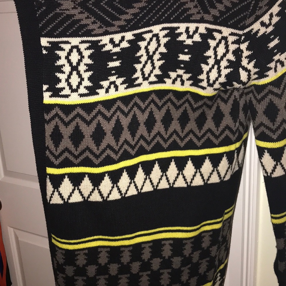 Aztec Sweater - Picture 2 of 3